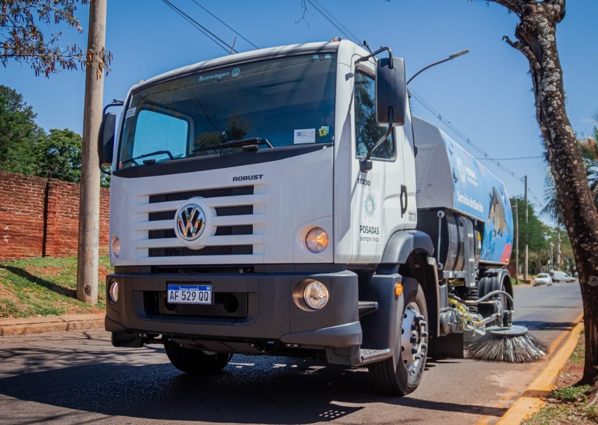 Posadas suma camiones para reforzar la limpieza en la ciudad